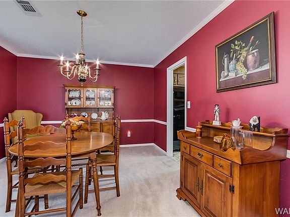 3rd image of 308 Country Oaks Dr