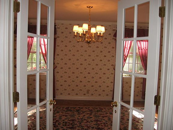 entrance to formal dining room