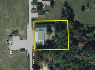 20 Ashley Ln, Casey, IL 62420