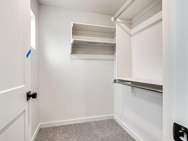 608 W 2nd St #110 — Photo 34