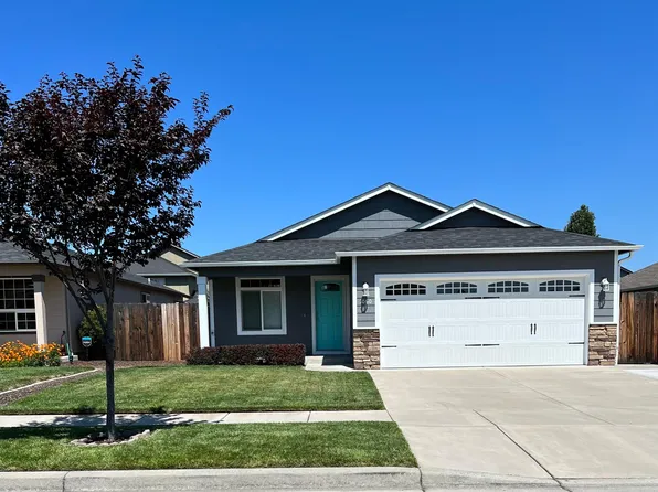 1060 Compton Way, Medford, OR 97501