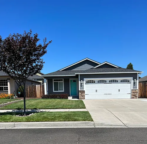 1060 Compton Way Photo 1