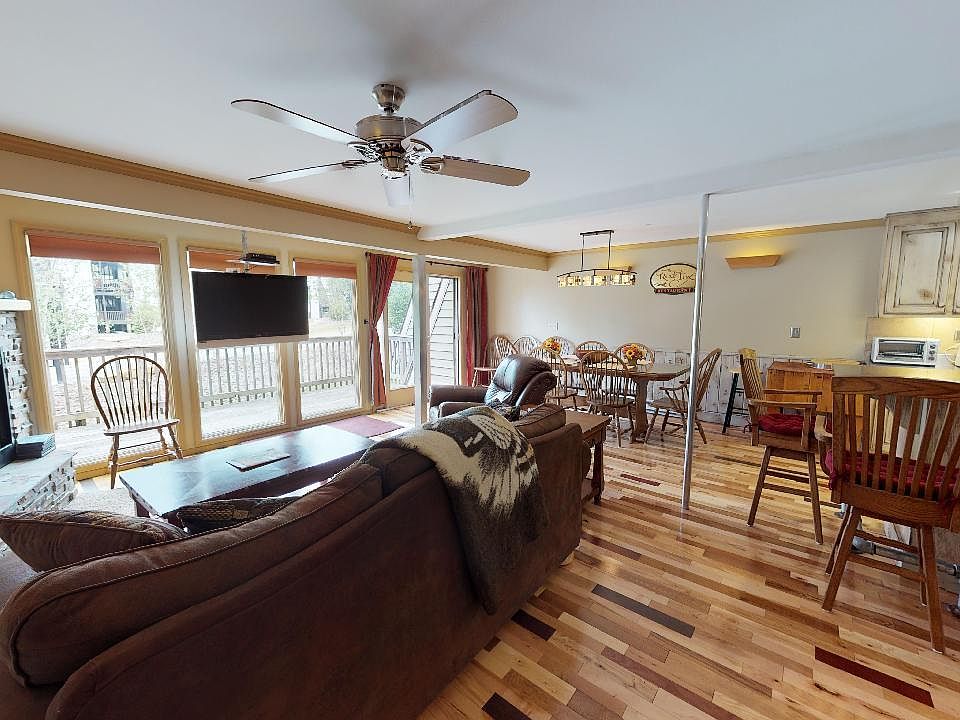 1st image of 12 Shamrock Cir