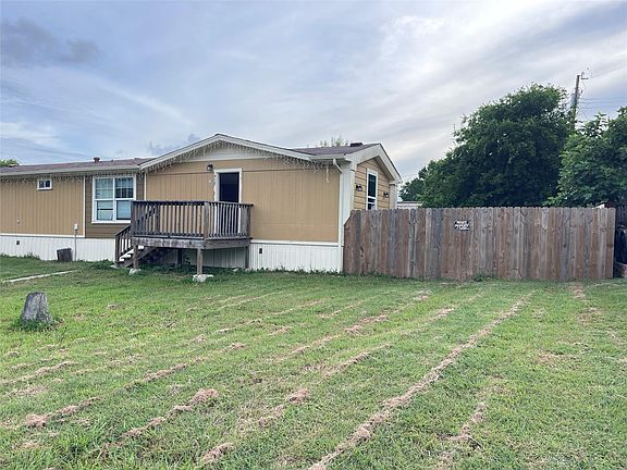 2nd image of 417 Lenora Dr