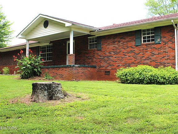4th image of 241 Meadow Brook Rd