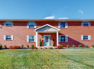 142 Topfield Rd #4, Louisville, KY 40229