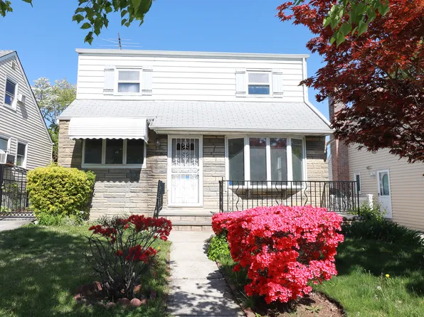 1433 140th St, Whitestone, NY 11357