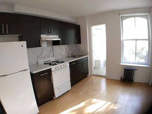 Rented by BRICK & GALO REALTY CORP | media 11