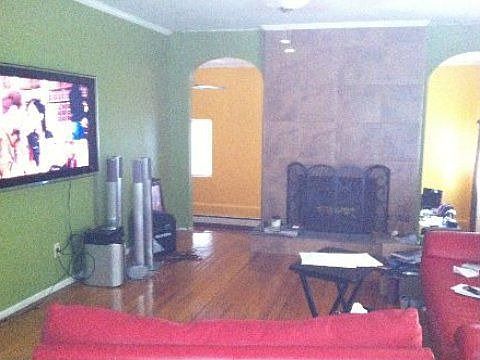 3rd image of 7 Venedia Dr