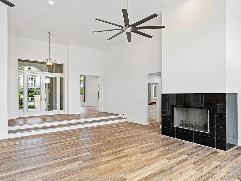 533 E Alexander Palm Rd — Photo 14