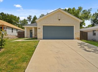 2952 Kavasar Dr, Dallas, TX 75241