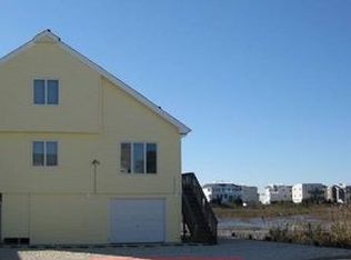 16 W Beck Ave, Beach Haven, NJ 08008