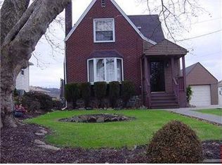 825 Parkway Dr, Harwick, PA