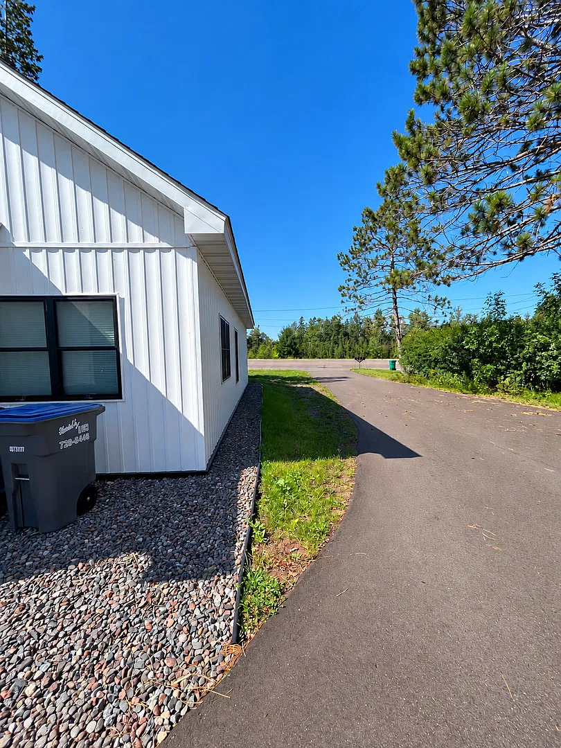 Available October! - Your Next Home Awaits 3br/2ba On Trinity Rd! — Photo 2
