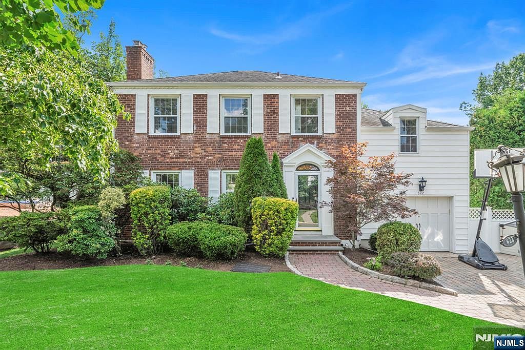 622 S Forest Dr, Teaneck, NJ 07666 | Zillow