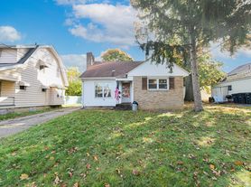 1415 Dietz Ave