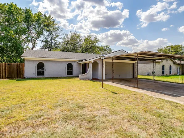 6709 Summit Ridge Dr, Watauga, TX 76148