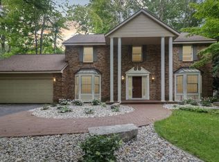 1189 Oakhampton Rd, Holland, MI 49424