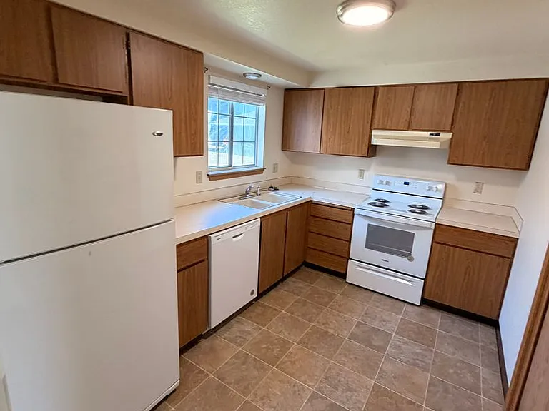 3622 W Rose Hill St — Photo 3