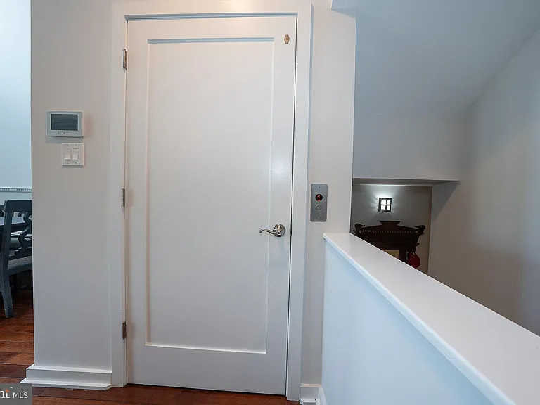 601 Poplar St — Photo 13