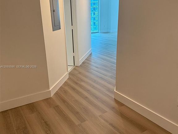 3rd image of 55 SE 6th St APT 1902