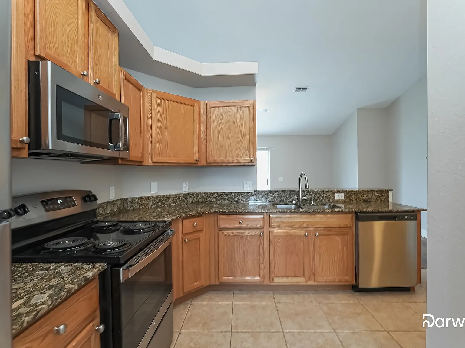 3 bed, 2.0 bath, 1512 sqft, $2,025 — Photo 3