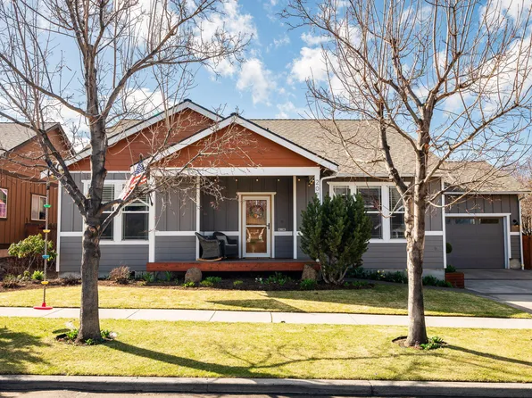 20717 Snow Peaks Dr, Bend, OR 97701
