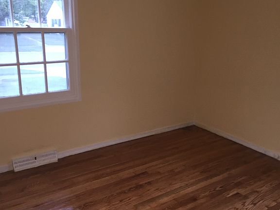 5th image of 1007 Brentwood Dr