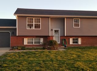 10638 Keck Rd, Saint Jacob, IL 62281