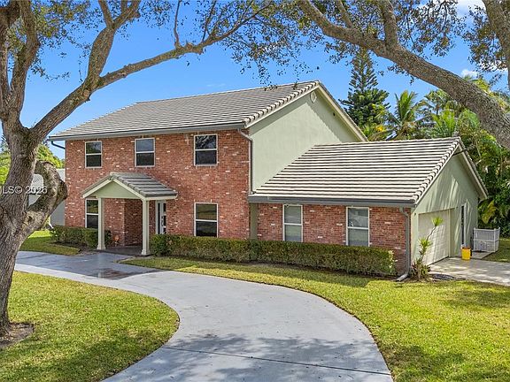 3rd image of 11069 Glenwood Dr