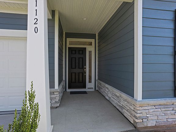 3rd image of 1120 Stable Way
