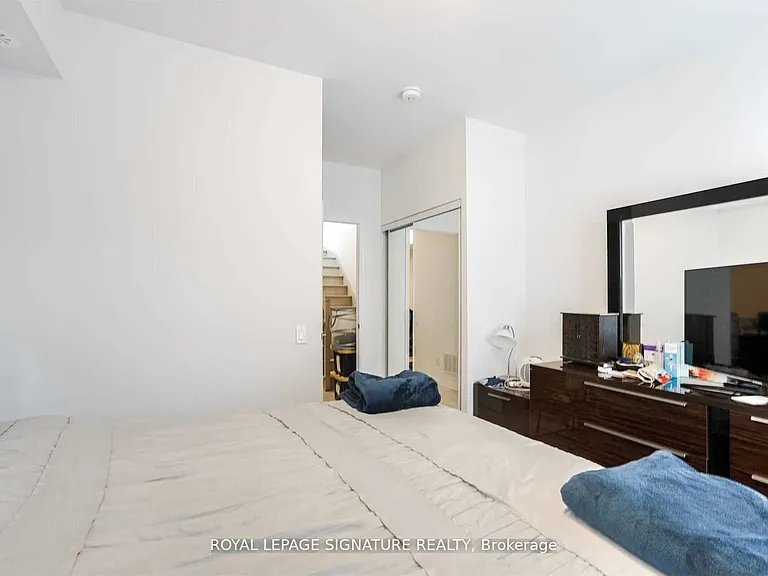 1010 Portage Pkwy #Townhouse 12 — Photo 13