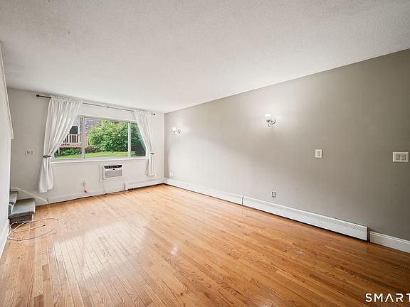 4th image of 173 Kaynor Drive #E