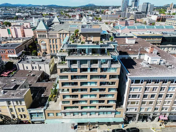608 Broughton St #504, Victoria, BC V8W 1C7