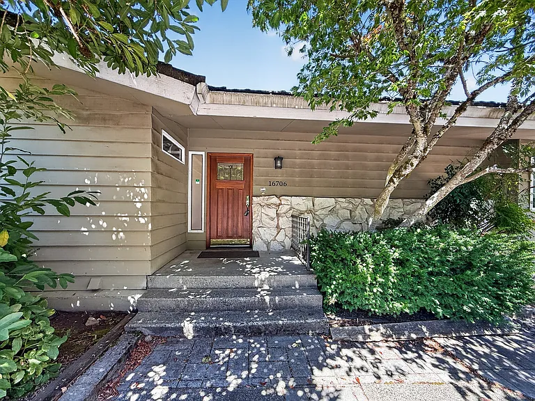 16706 SE 44th St — Photo 38