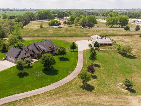 3111 S 120th St, Walton, NE 68461
