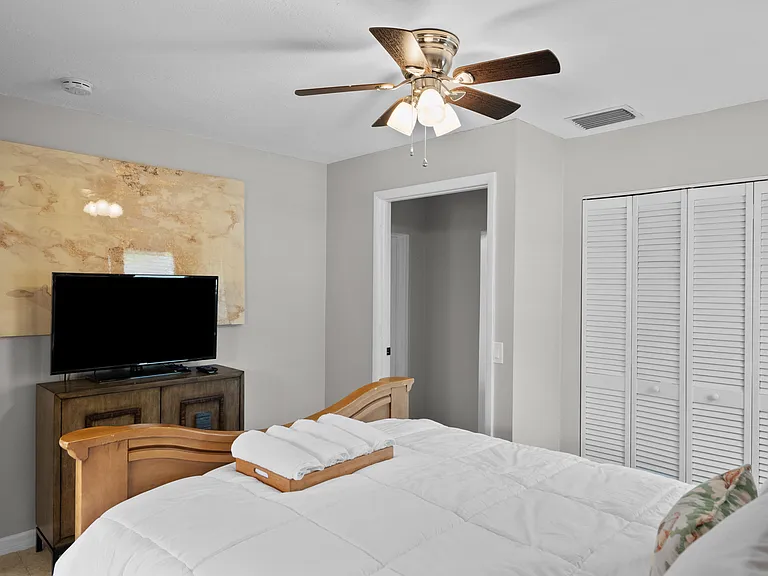 4220 Sunrise Blvd — Photo 20