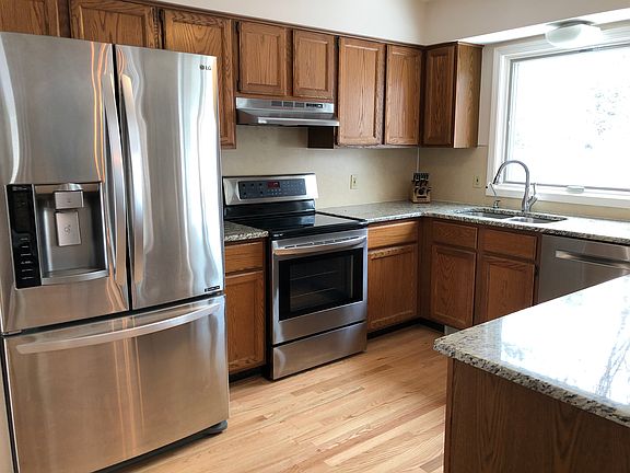 3rd image of 3683 Taggett Lake Dr
