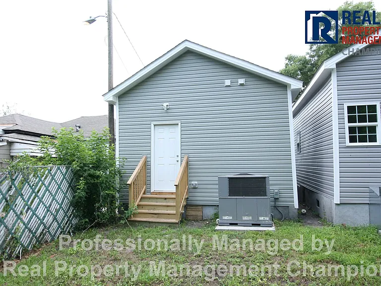 1005 Chestnut St — Photo 12