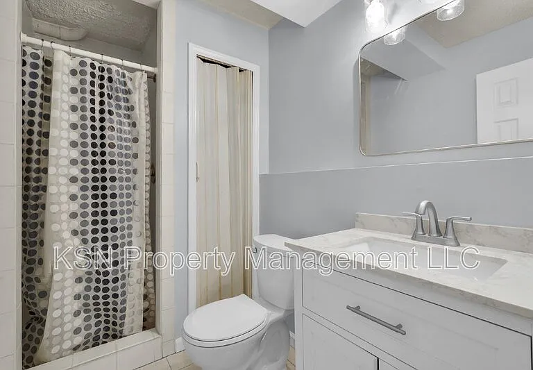 8 E 33rd St #B — Photo 15