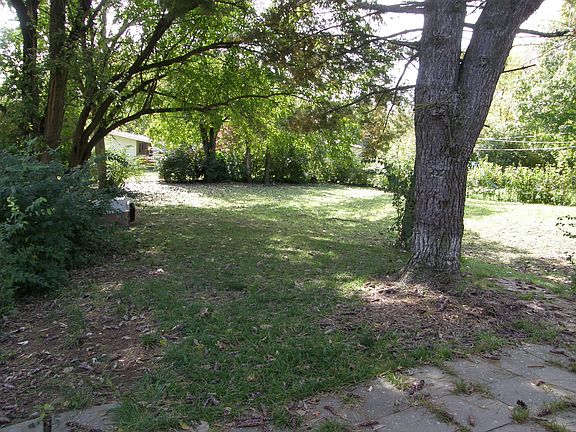 3rd image of 1100 Saint Anthony Ln