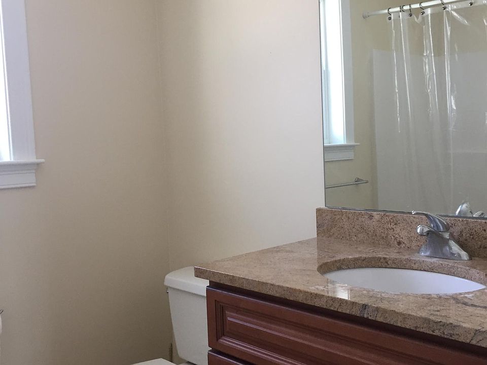 2nd Floor Bathroom