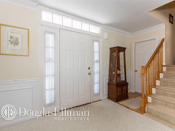 2nd image of 15 Romana Dr