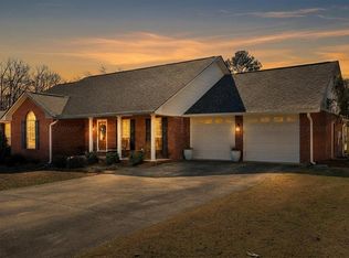 2105 Heatherwood Dr, Jasper, AL 35504