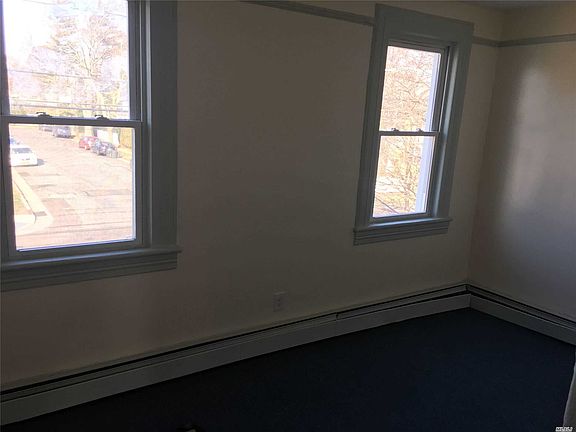 3rd image of 8-10 Clowes Ave