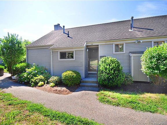 2nd image of 126 Hollister Way S
