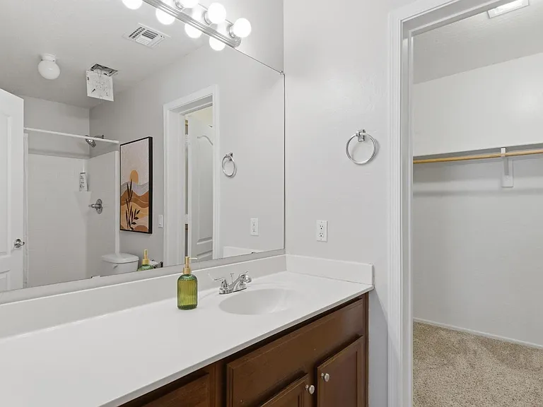 2250 E Deer Valley Rd #106 — Photo 10