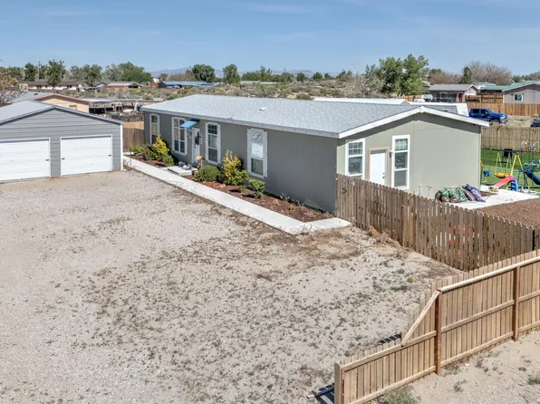 5878 Martin Ln, Fallon, NV 89406