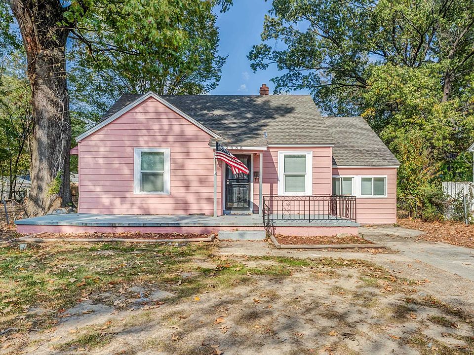 1st image of 2688 Browning Ave