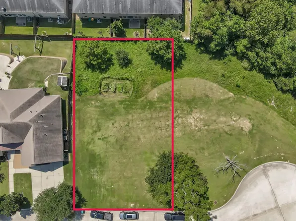 2402 Bramlet Dr, Conroe, TX 77304